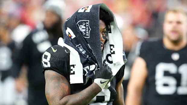 Josh Jacobs (7)
